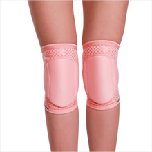Load image into Gallery viewer, Queen Wear - Flamingo Grip Knee Pads